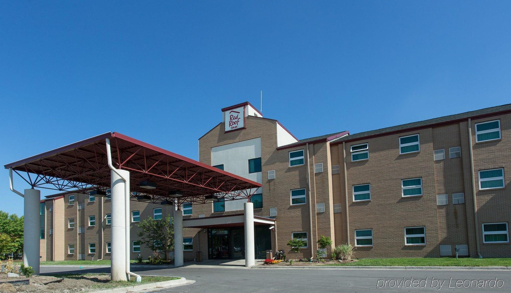 Travelodge By Wyndham Romulus Detroit Airport Exterior photo